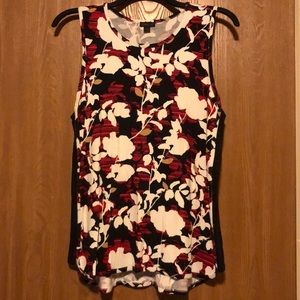 White, red and blank print tank top by J Jill.